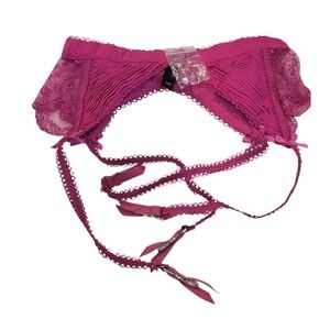 NWOT For Love And Lemon Elegant Pink Lace Garter XXS